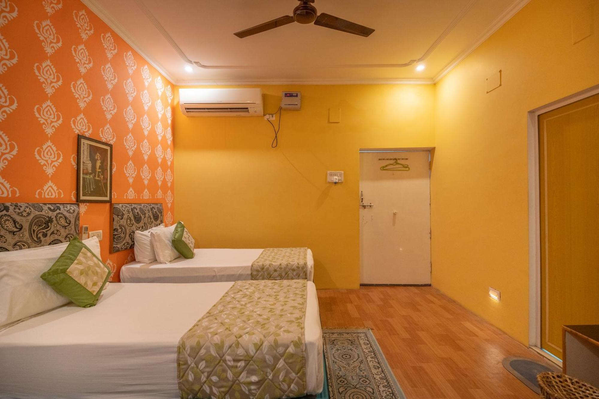 Tara Guest House Váránaszi Kültér fotó